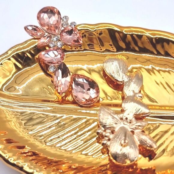 New ZARA Exciters peach rhinestone earrings - Picture 5 of 9